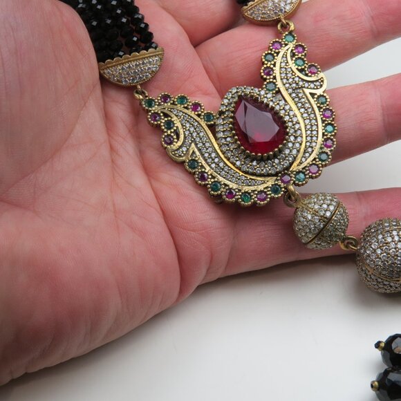 Faceted Black-Green -Red Onyx Necklace Hand made 36" long - Picture 6 of 11